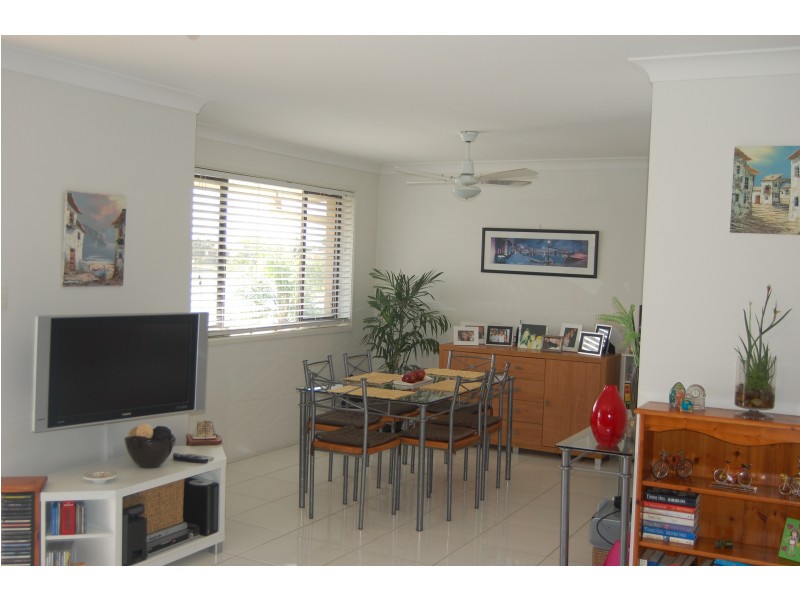6/4 Aquila Court, Mermaid Waters QLD 4218