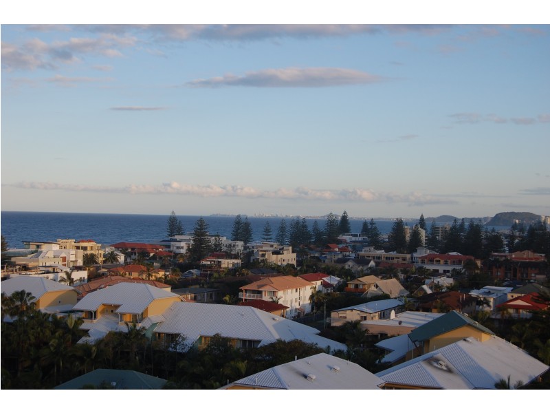 27/19 Mermaid Avenue, Broadbeach QLD 4218