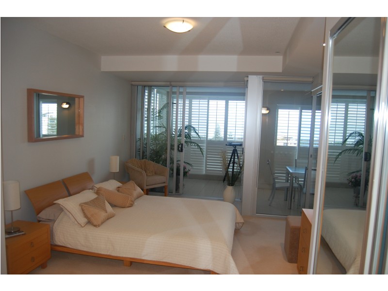 27/19 Mermaid Avenue, Broadbeach QLD 4218