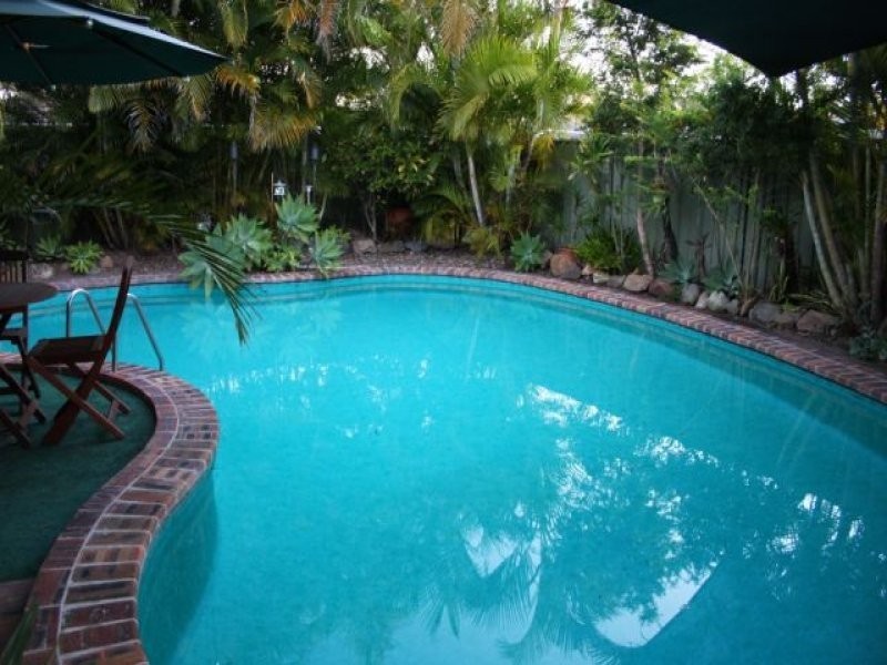 5 Wanneroo Court, Mermaid Waters QLD 4218