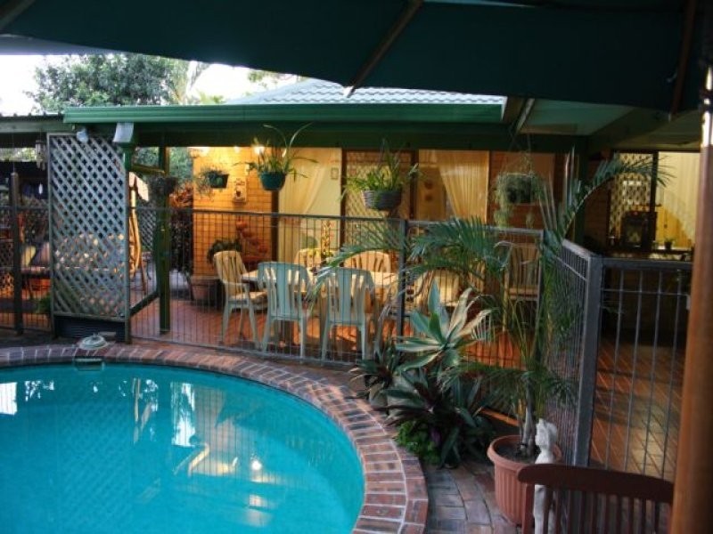 5 Wanneroo Court, Mermaid Waters QLD 4218