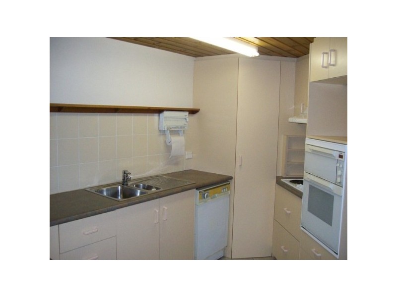 Broadbeach Waters QLD 4218