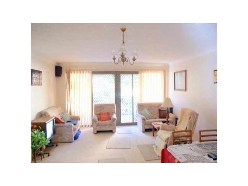 Broadbeach Waters QLD 4218