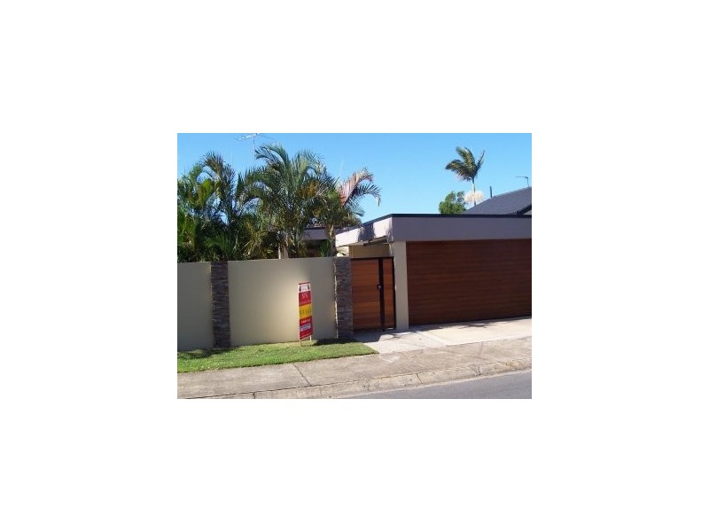Broadbeach Waters QLD 4218