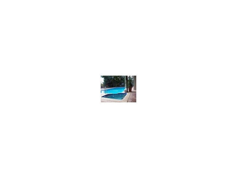 Broadbeach Waters QLD 4218
