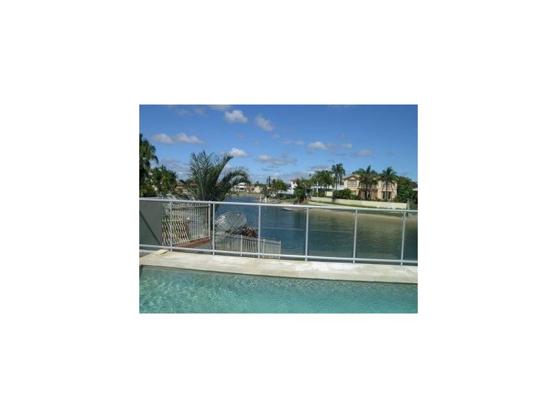 6 Cessnock Close, Mermaid Waters QLD 4218