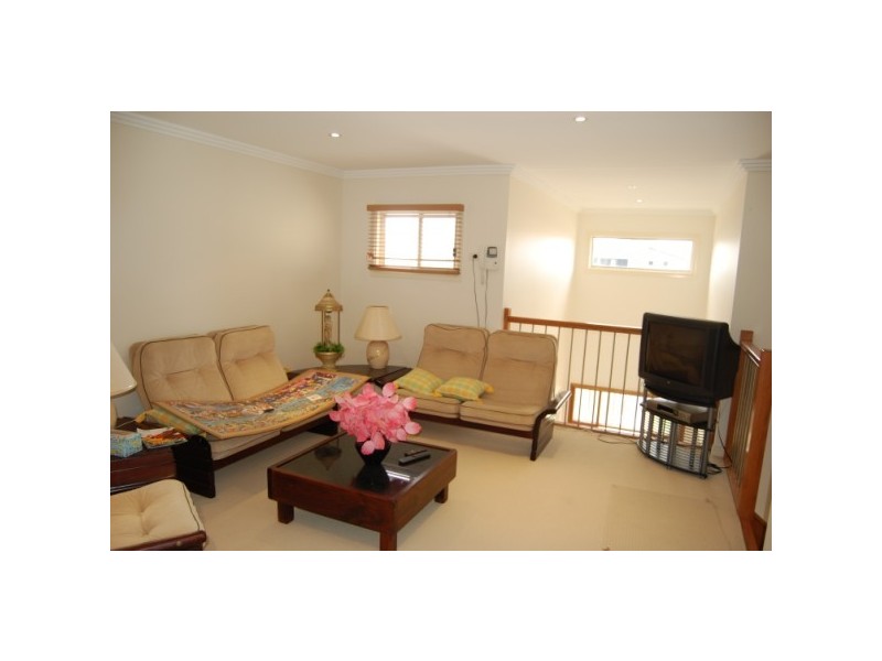 Varsity Lakes QLD 4227