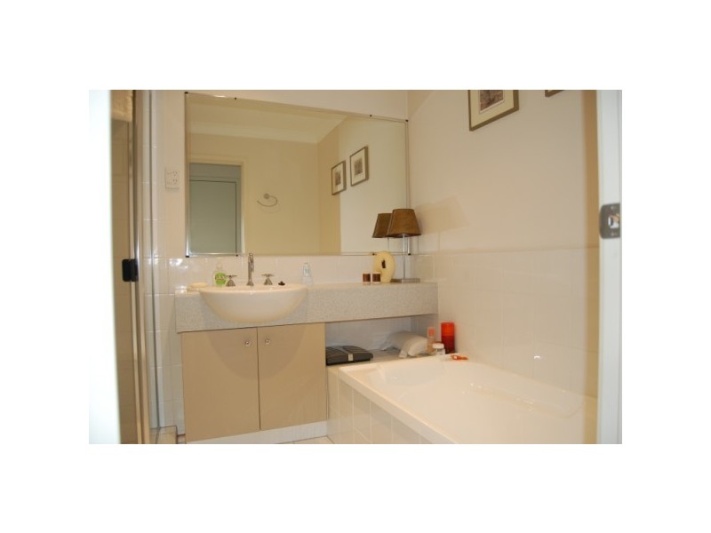 Varsity Lakes QLD 4227