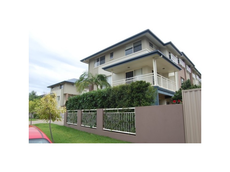 Varsity Lakes QLD 4227