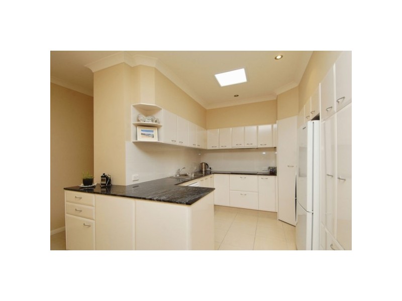 Varsity Lakes QLD 4227