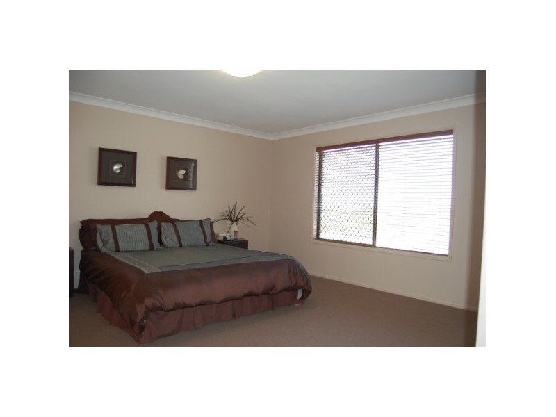 Varsity Lakes QLD 4227