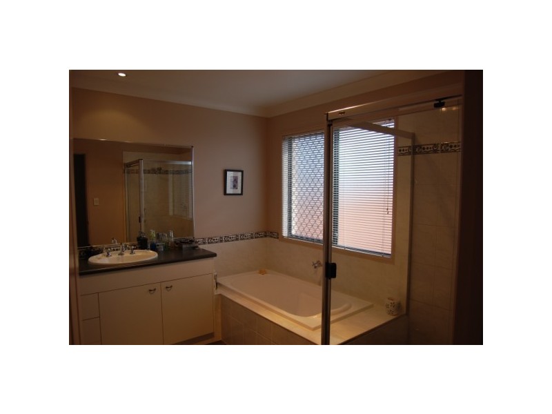 Varsity Lakes QLD 4227