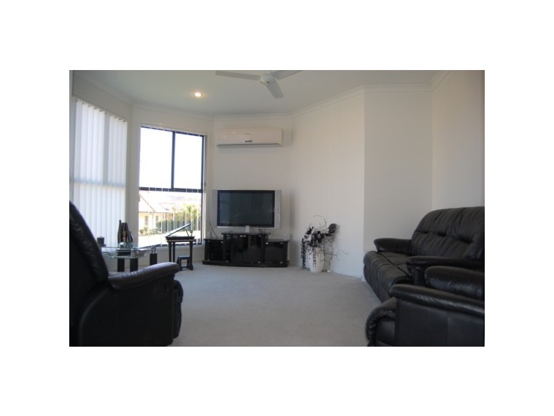 Varsity Lakes QLD 4227