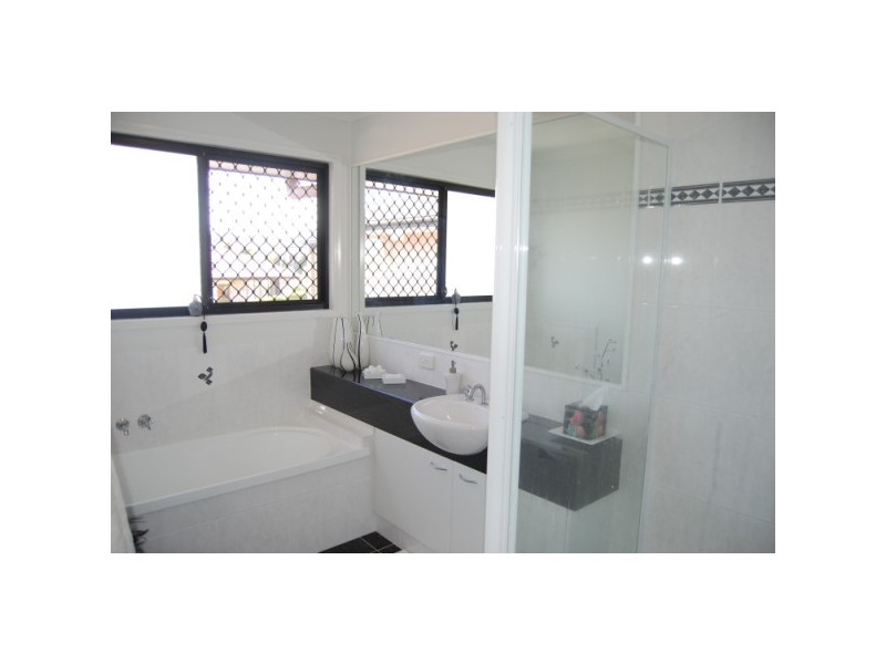 Varsity Lakes QLD 4227