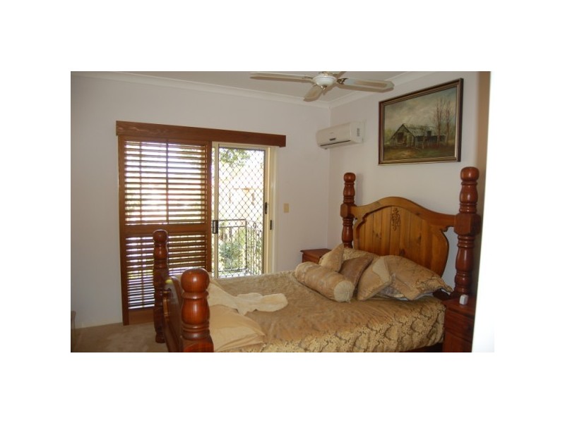 Hope Island QLD 4212