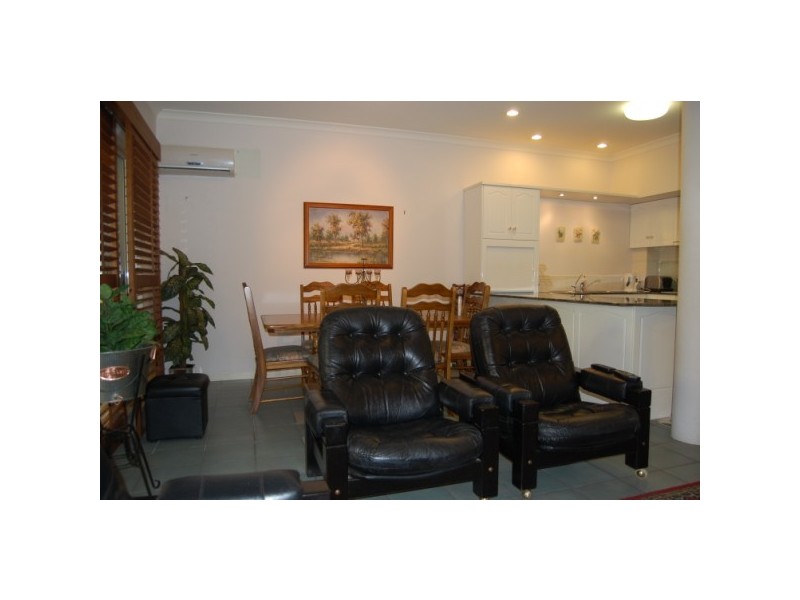 Hope Island QLD 4212