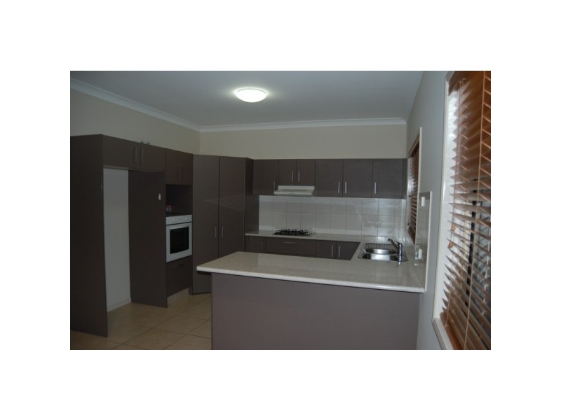 Varsity Lakes QLD 4227