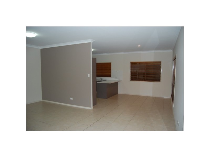 Varsity Lakes QLD 4227