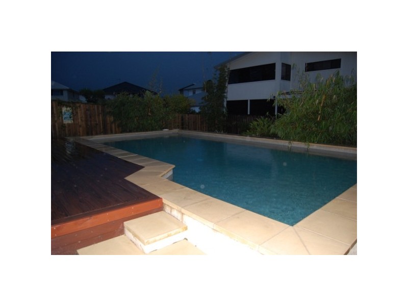 Varsity Lakes QLD 4227