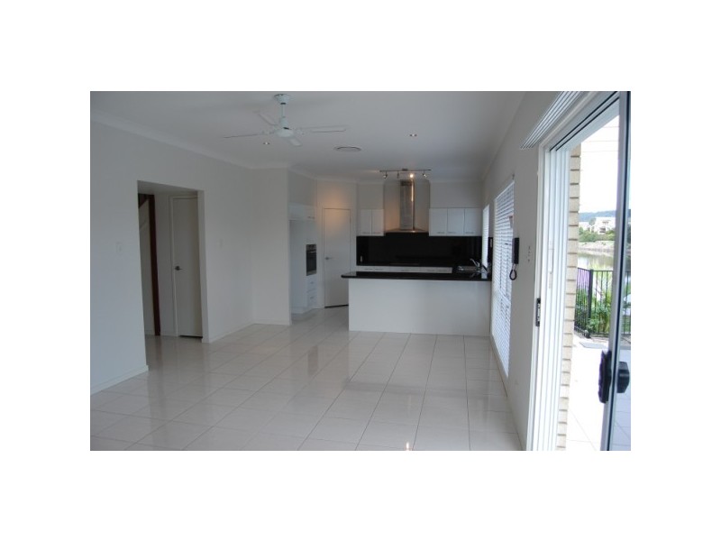 17 Valetta st, Varsity Lakes QLD 4227
