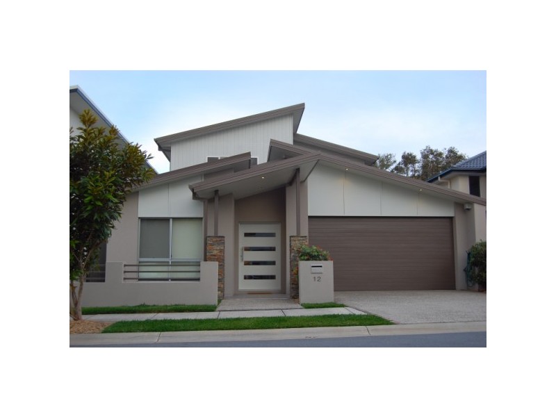 12 Moyenne Cr, Varsity Lakes QLD 4227