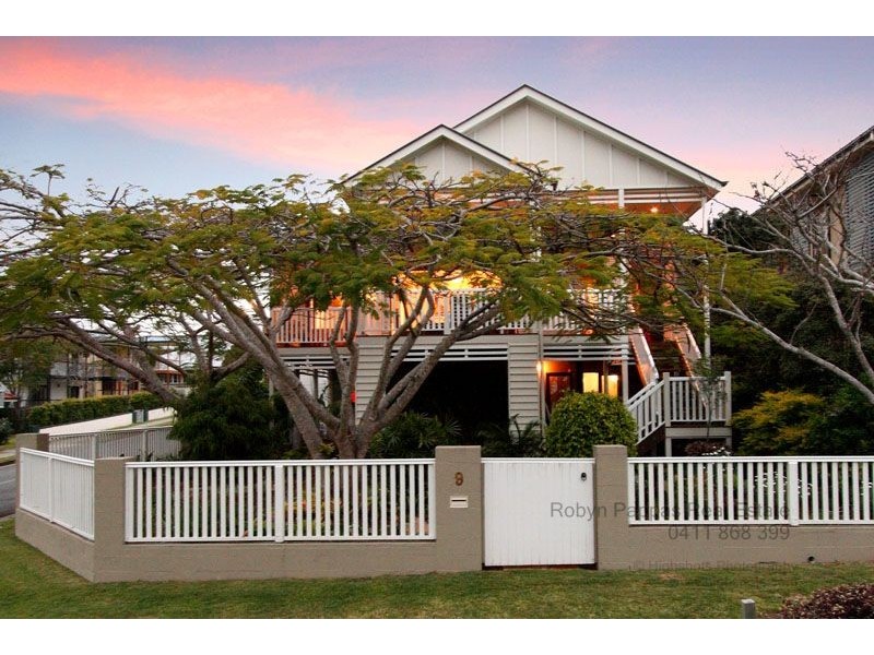 9 Lockyer St, Camp Hill QLD 4152