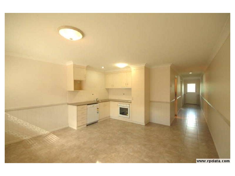 5/6A Clarissa Street, Newtown QLD 4350