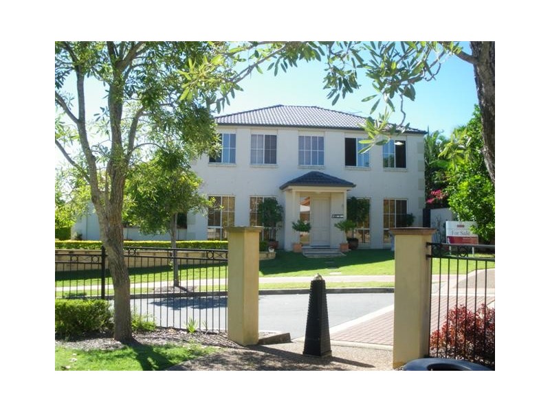 6 Jetty Walk, Forest Lake QLD 4078