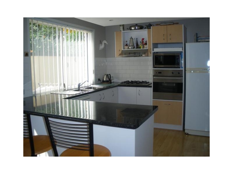 6 Jetty Walk, Forest Lake QLD 4078