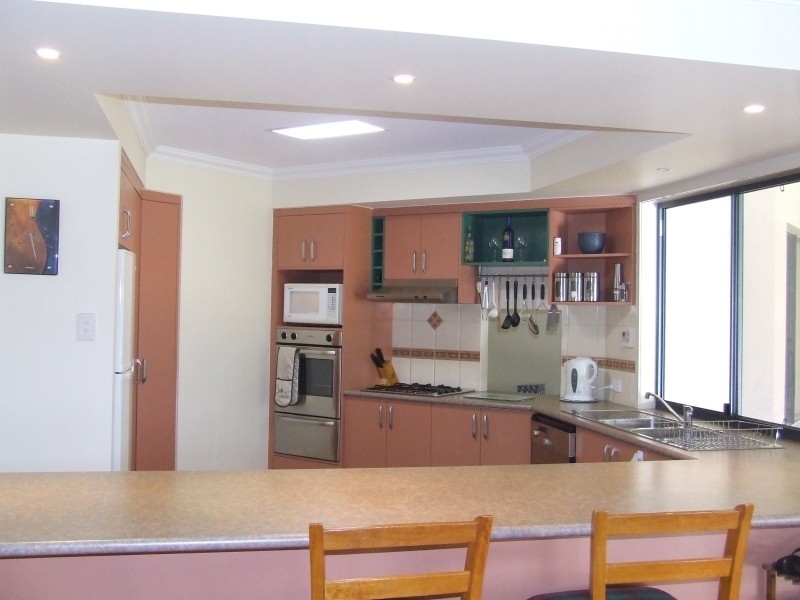 10 Palmwood Drive, Dundowran Beach QLD 4655