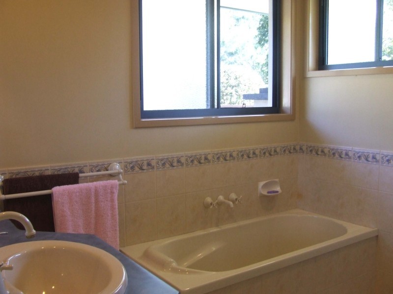 10 Palmwood Drive, Dundowran Beach QLD 4655