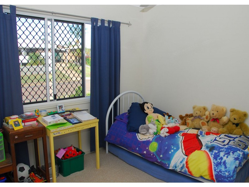 18 Annette Street, Dundowran Beach QLD 4655