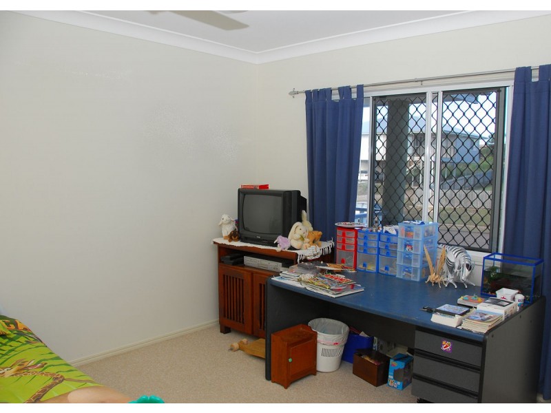 18 Annette Street, Dundowran Beach QLD 4655