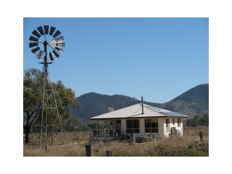 Coalstoun Lakes QLD 4621