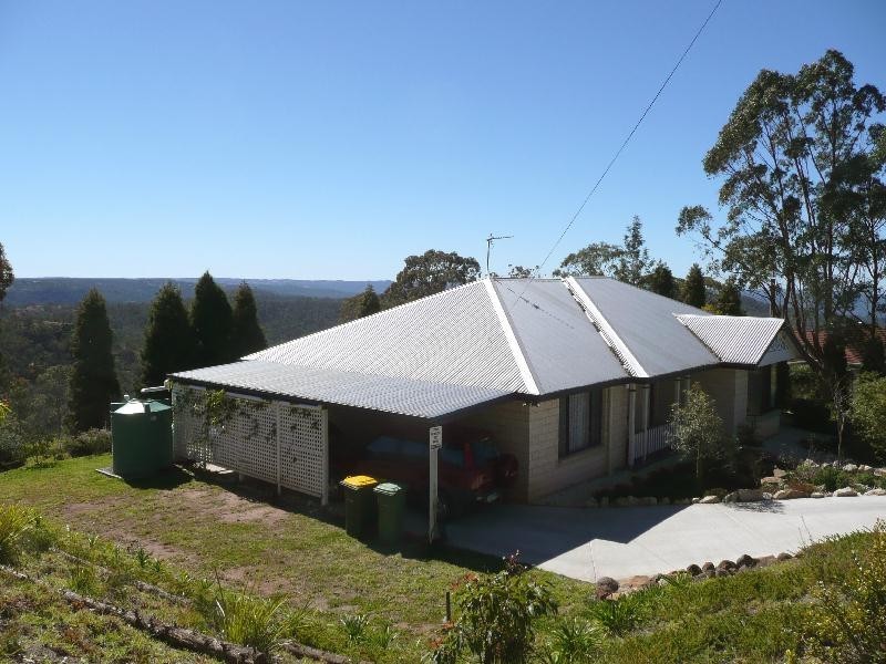 16 Rangeview Road, Blue Mountain Heights QLD 4350
