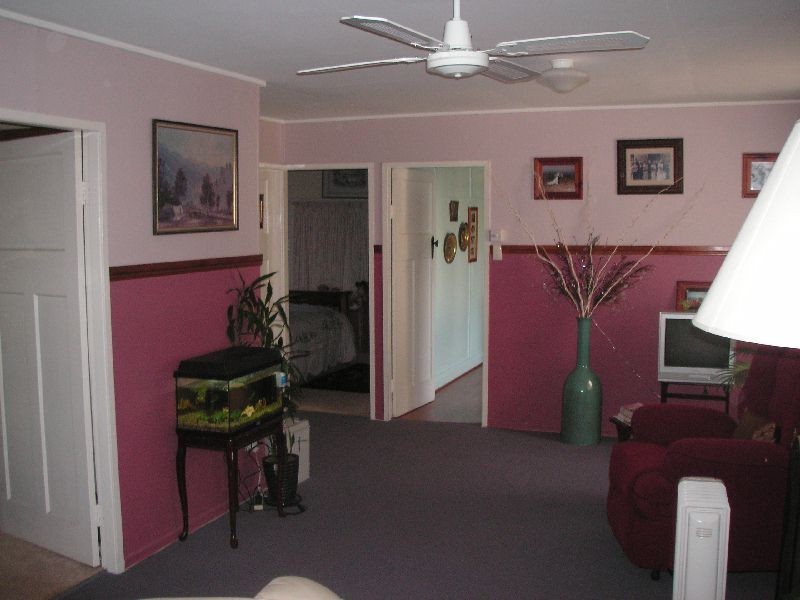 6 Dale Street, Crows Nest QLD 4355