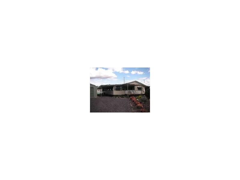 1 New England Highway, Crows Nest QLD 4355