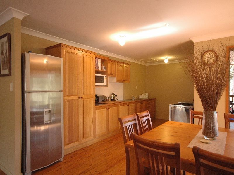 7 Pinnell Road, Crows Nest QLD 4355