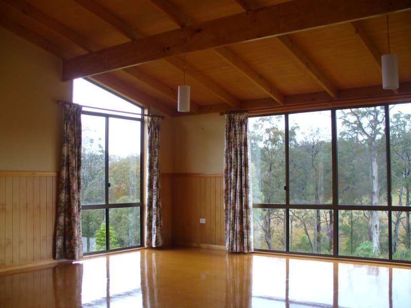 1 Ballantyne Road, Highfields QLD 4352