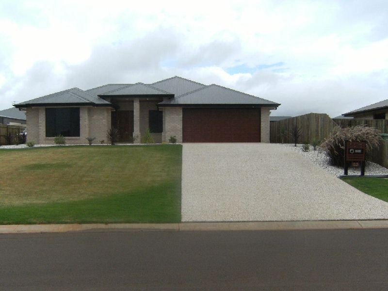 52 Smythe Drive, Highfields QLD 4352