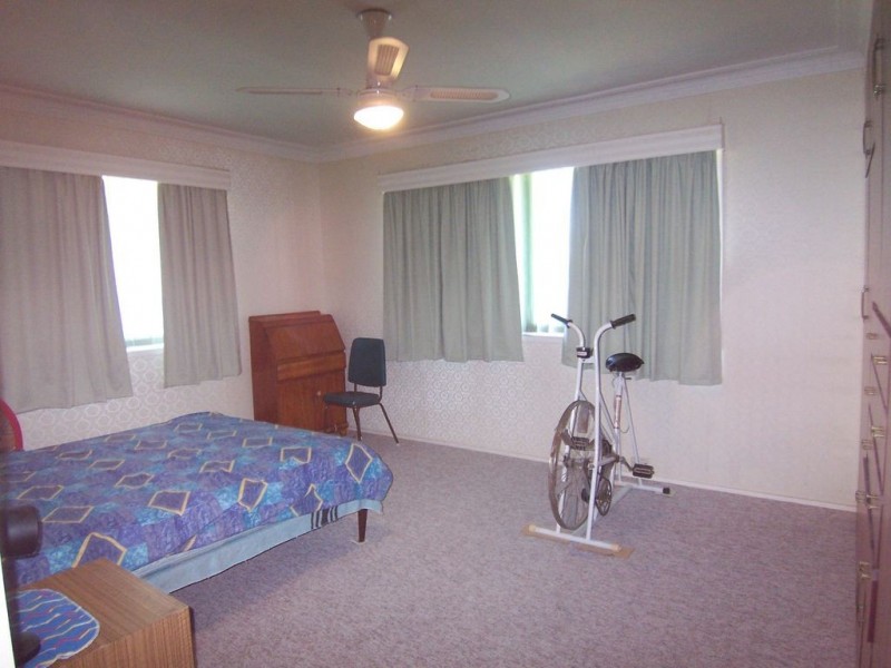 Avenell Heights QLD 4670