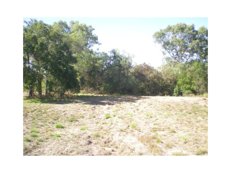 Moore Park Beach QLD 4670