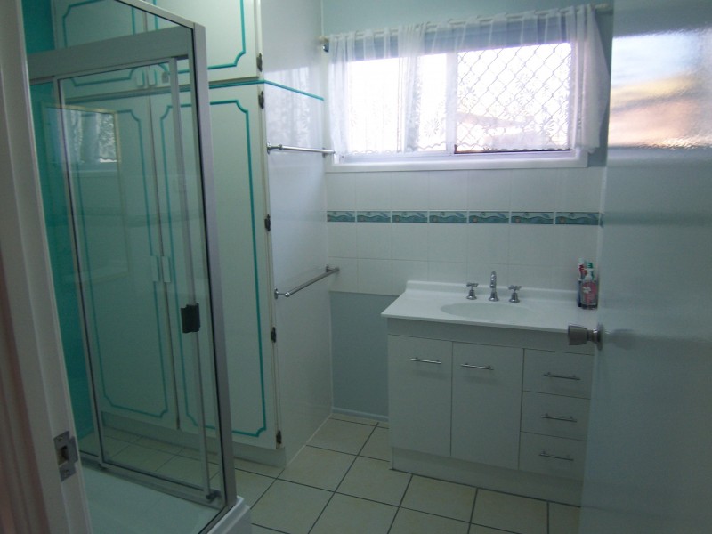 159 McCarthy Street, Avenell Heights QLD 4670