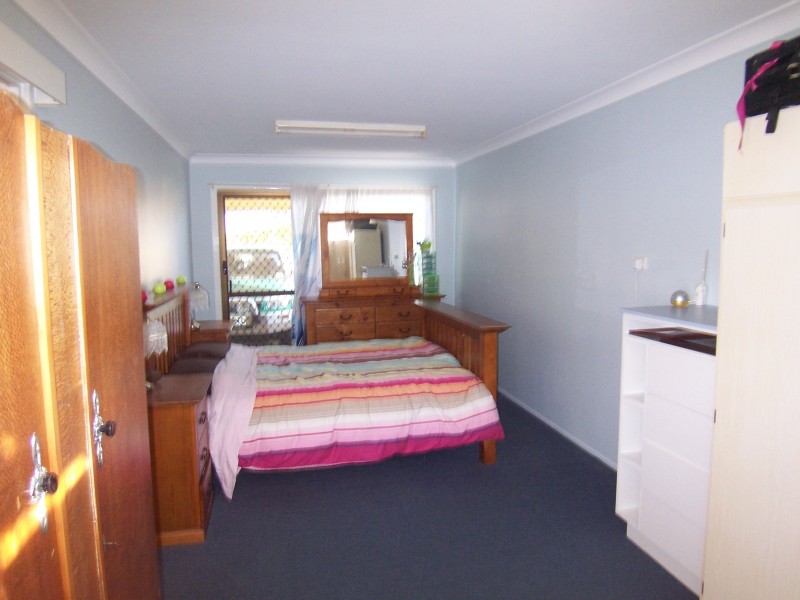 159 McCarthy Street, Avenell Heights QLD 4670