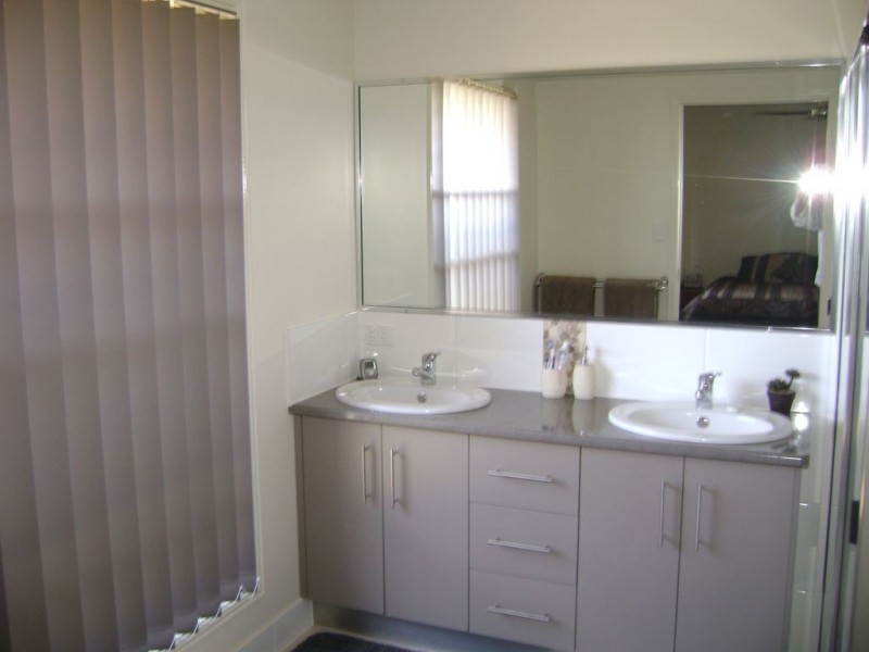 Ashfield QLD 4670