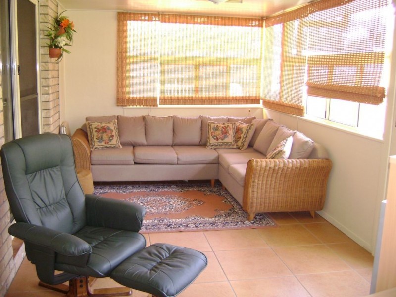 4 Jasper Court, Branyan QLD 4670