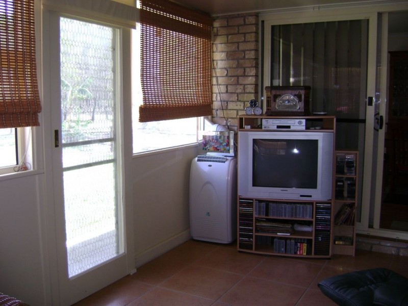 4 Jasper Court, Branyan QLD 4670