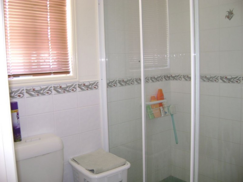 4 Jasper Court, Branyan QLD 4670