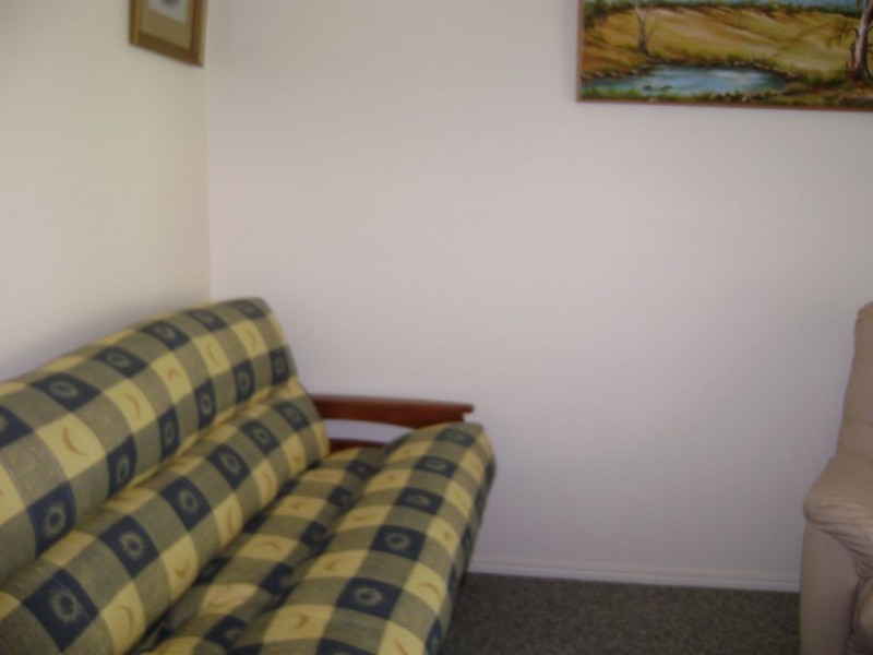 4 Jasper Court, Branyan QLD 4670