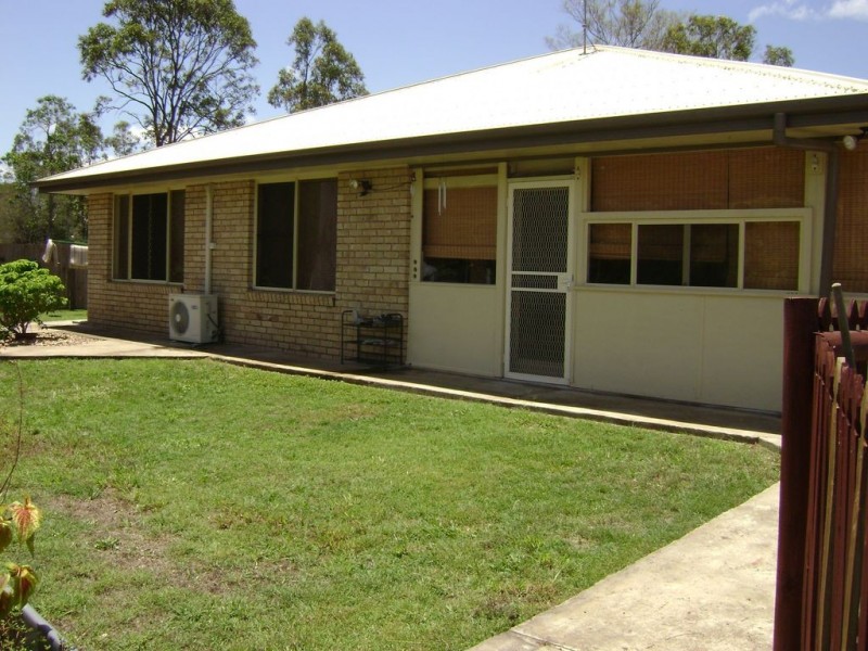 4 Jasper Court, Branyan QLD 4670